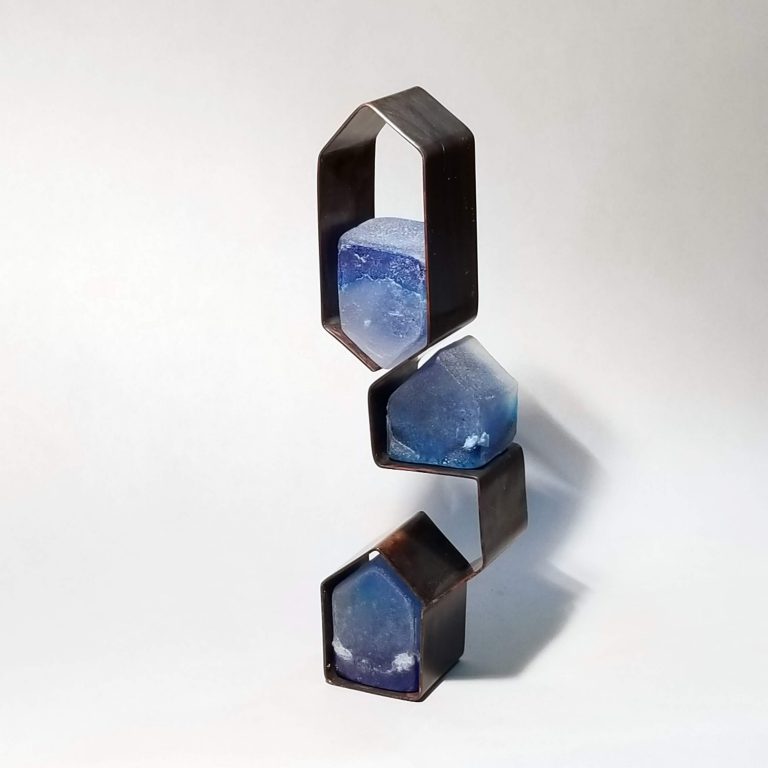 A 3/4-view of this sculpture